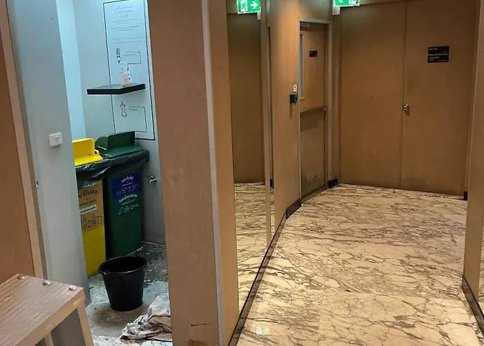 Octopus On Highrise, Skytrain, Fast Wifi And Ac * Bangkok