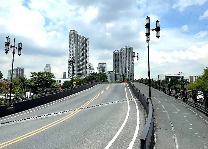 Holiday home Octopus On Highrise, Skytrain, Fast Wifi And Ac Bangkok