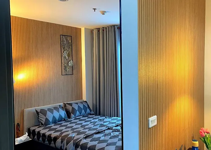 Octopus On Highrise, Skytrain, Fast Wifi And Ac Holiday home *