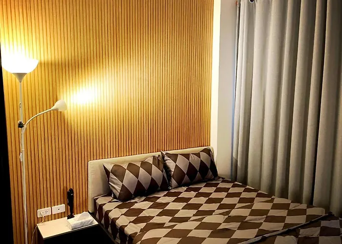 Octopus On Highrise, Skytrain, Fast Wifi And Ac Holiday home Bangkok